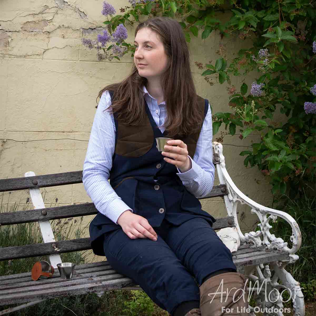 Laksen Lady Belgravia Beauly Shooting Vest - Model Laksen Lady Belgravia Beauly Shooting Vest - Model