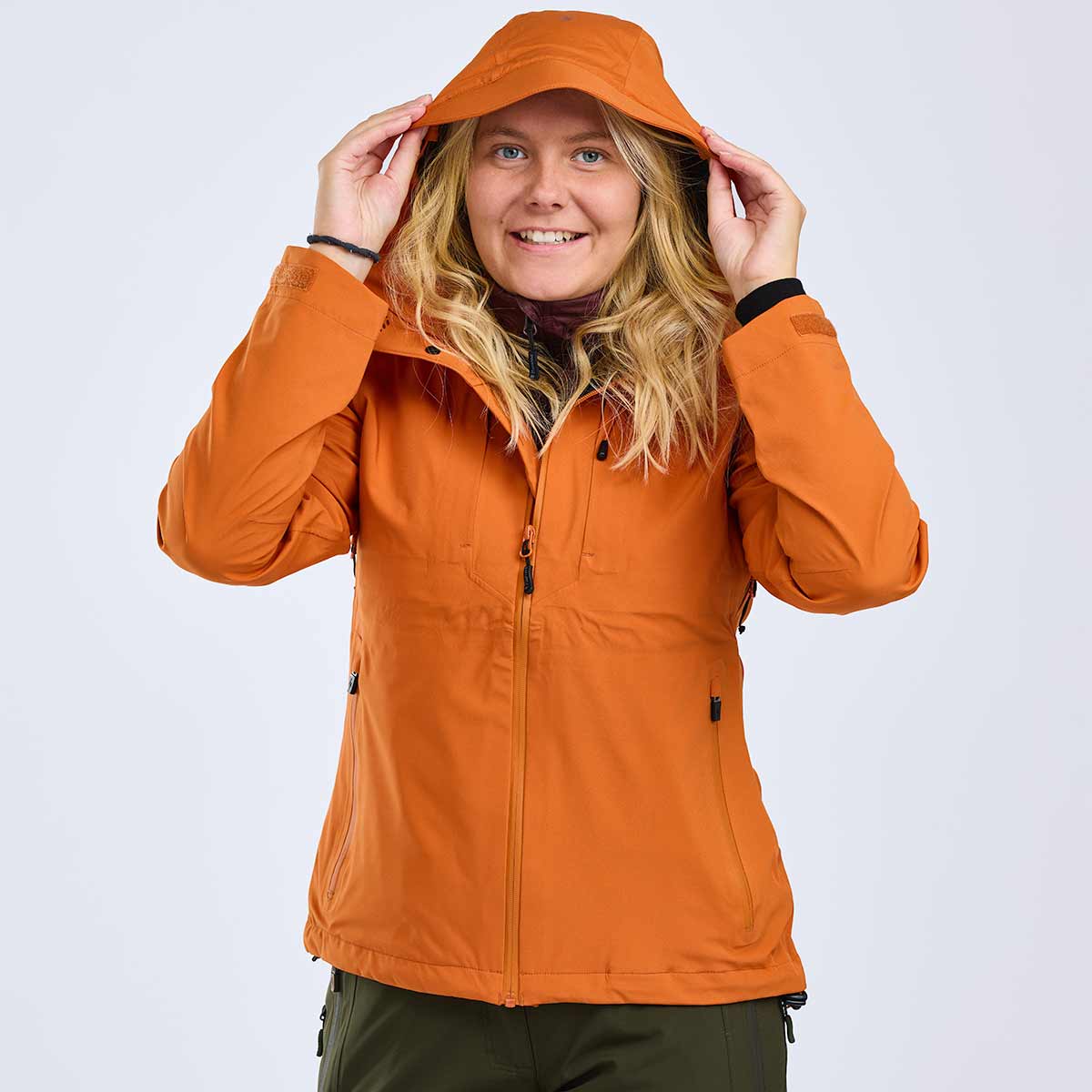 Pinewood Abisko Women's 3L Jacket - Burnt Orange Pinewood Abisko Women's 3L Jacket - Burnt Orange