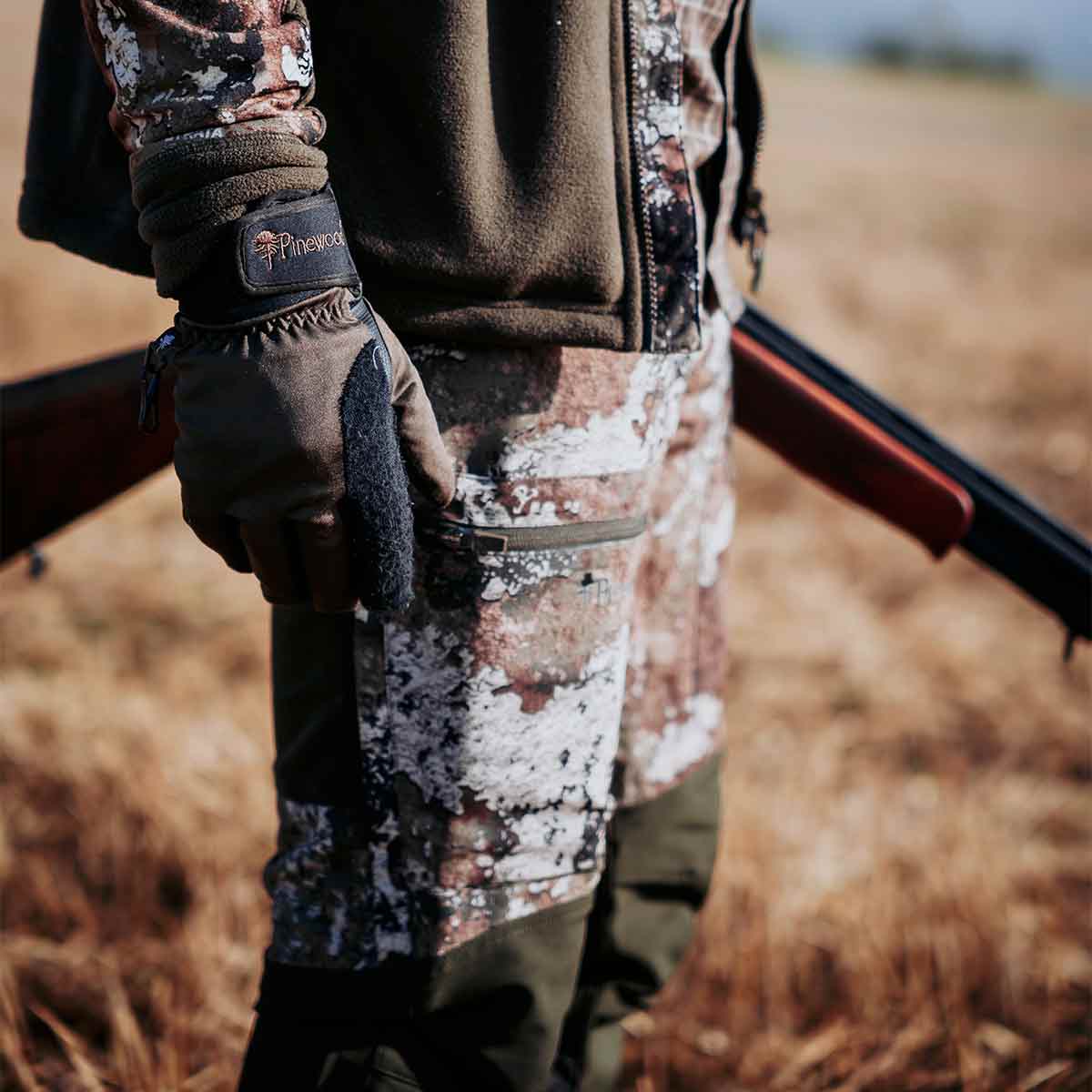 Pinewood Furudal Caribou Hunt Camou Trousers - Model Pinewood Furudal Caribou Hunt Camou Trousers - Model