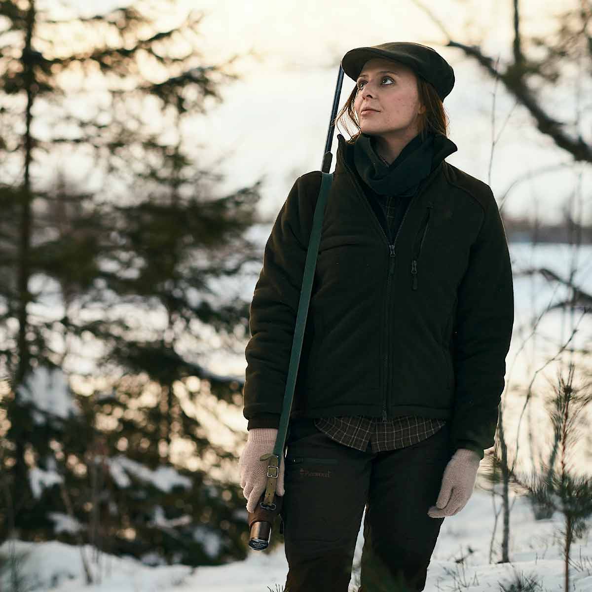 Pinewood Harriette Women's Padded Fleece Jacket - Model Pinewood Harriette Women's Padded Fleece Jacket - Model