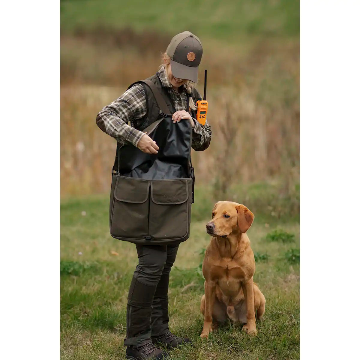 Pinewood Dog Sports Shoulder Bag- inner pockets Pinewood Dog Sports Shoulder Bag- inner pockets