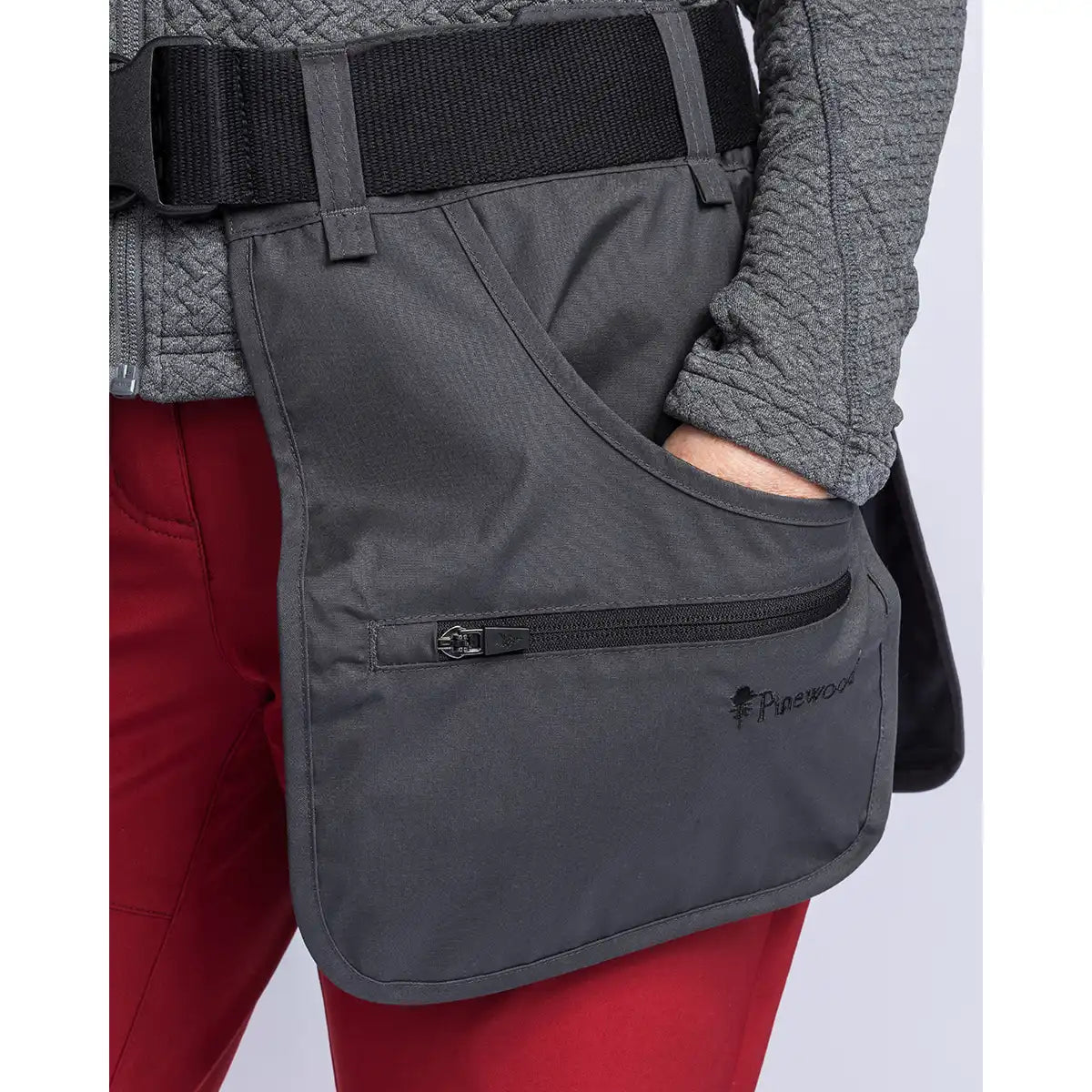 Pinewood Dog Sports Waistbelt- Dark Anthracite- front pocket detail Pinewood Dog Sports Waistbelt- Dark Anthracite- front pocket detail