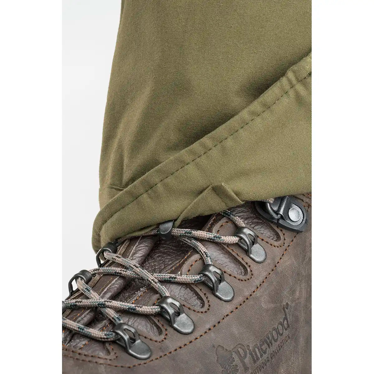 Pinewood Finnveden Hybrid Extreme Trousers - Dark Olive/Hunting Olive - Lace Hook Pinewood Finnveden Hybrid Extreme Trousers - Dark Olive/Hunting Olive - Lace Hook