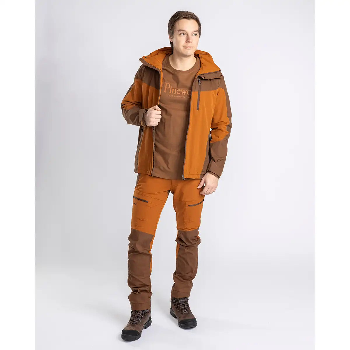 Pinewood Finnveden Hybrid Jacket - Fudge/Nougat - Worn By Model - Front Pinewood Finnveden Hybrid Jacket - Fudge/Nougat - Worn By Model - Front