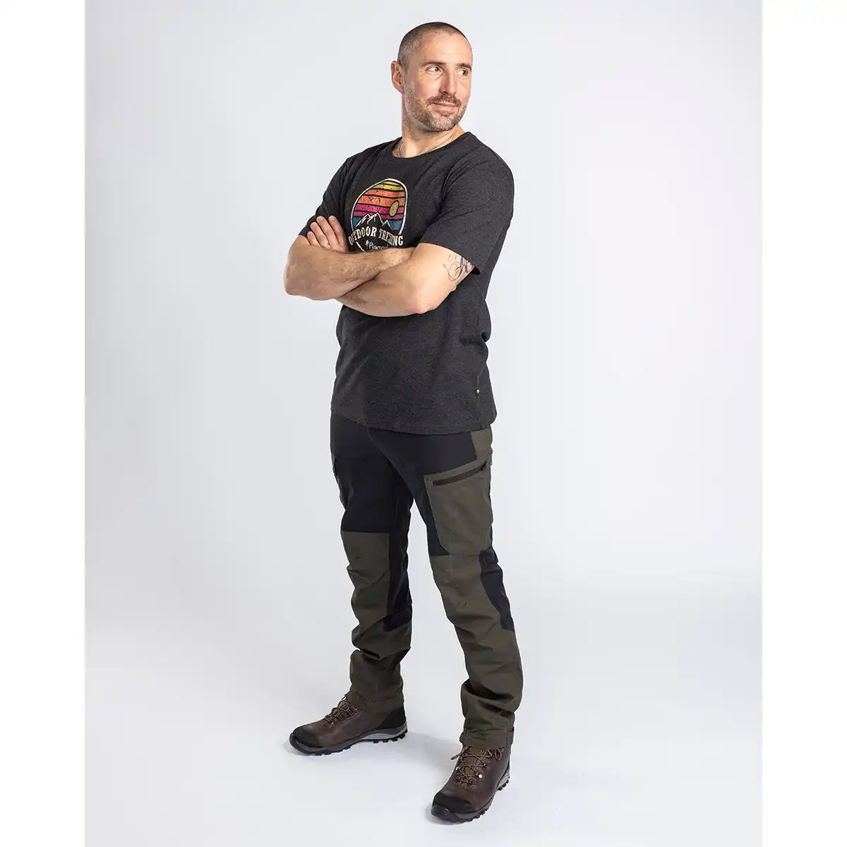 Pinewood Finnveden Trail Hybrid Trousers - Black/Moss Green - Worn By Model - Front Pinewood Finnveden Trail Hybrid Trousers - Black/Moss Green - Worn By Model - Front