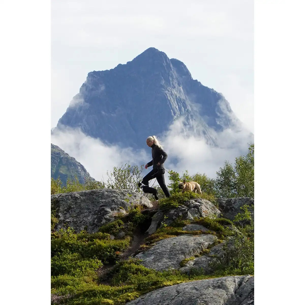 Pinewood Finnveden Trail Stretch Women's Trousers- Black- Lifestyle Pinewood Finnveden Trail Stretch Women's Trousers- Black- Lifestyle