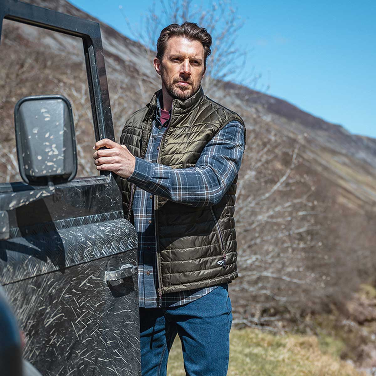 Hoggs of Fife Pitlessie Flannel Check Shirt - blue lifestyle Hoggs of Fife Pitlessie Flannel Check Shirt - blue lifestyle