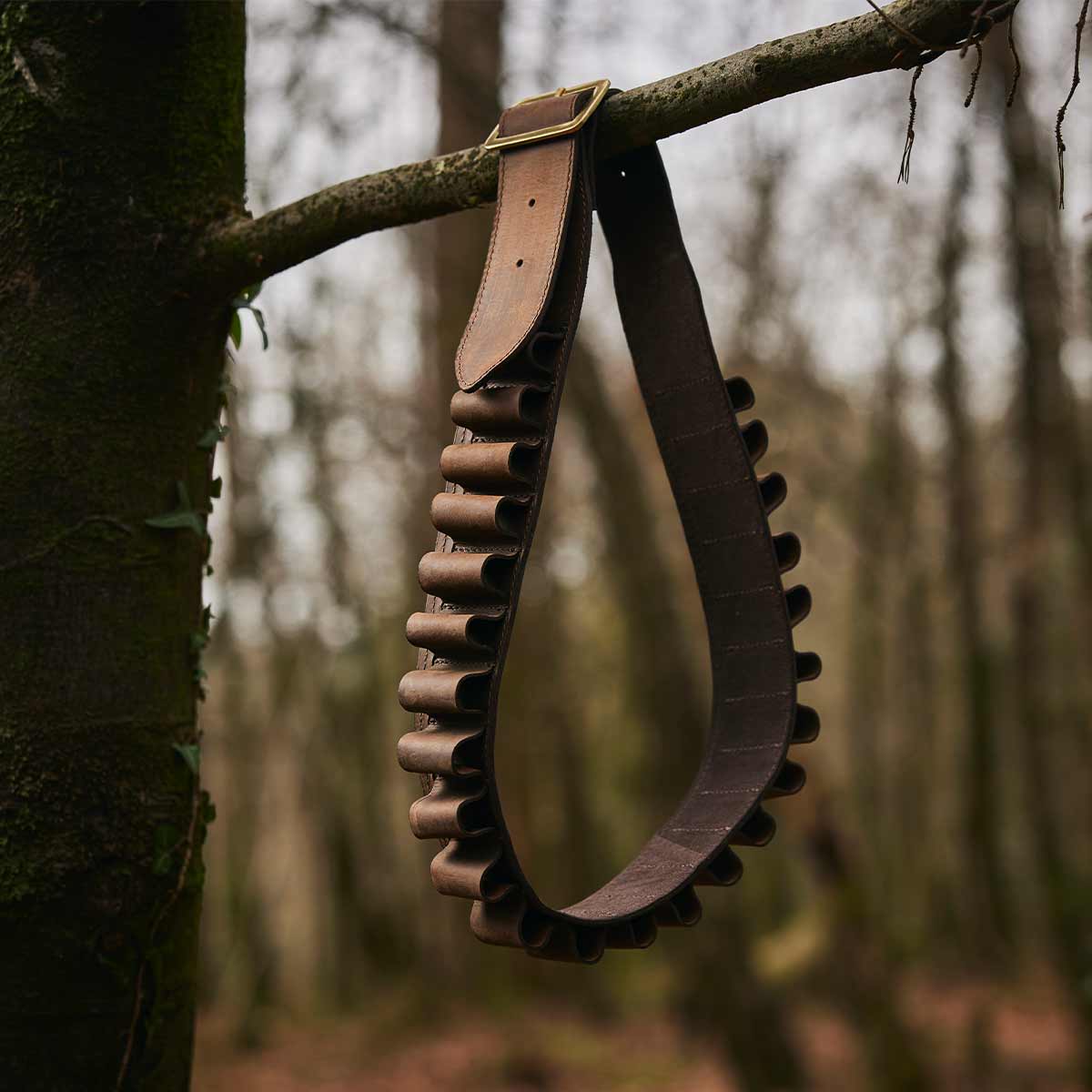 Chatham Premium Antique Oiled Leather 12 Gauge Cartridge Belt - Life Style Chatham Premium Antique Oiled Leather 12 Gauge Cartridge Belt - Life Style