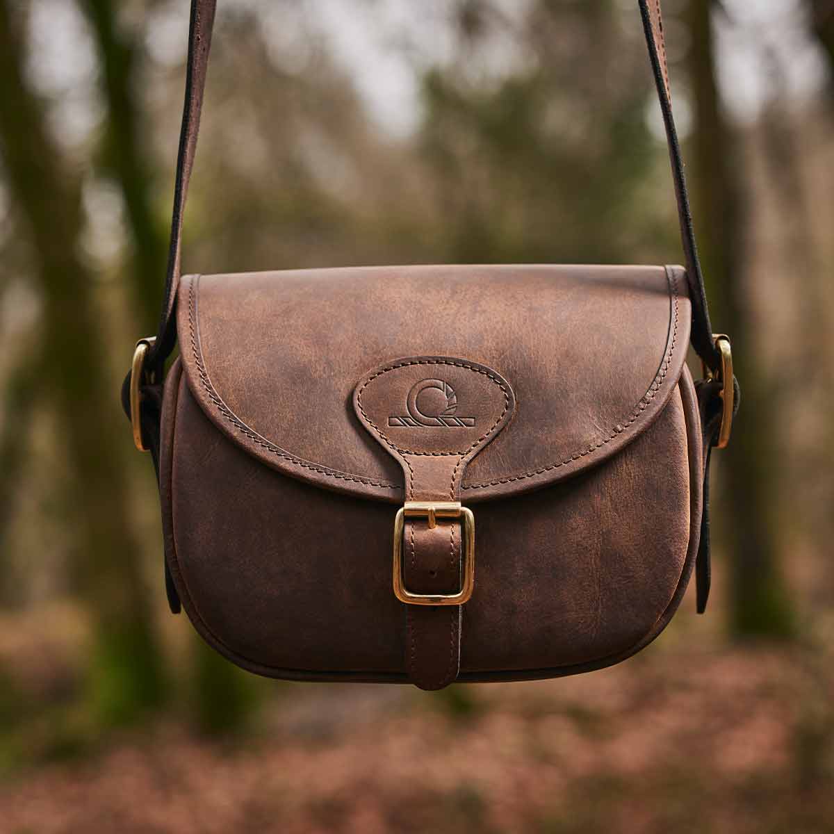 Chatham Premium Antique Oiled Leather Cartridge Bag - Brown Chatham Premium Antique Oiled Leather Cartridge Bag - Brown