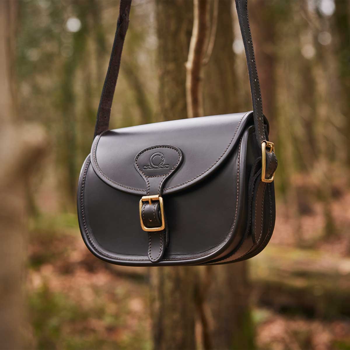 Chatham Premium Pull Up Leather Cartridge Bag - Dark Brown - Lifestyle Chatham Premium Pull Up Leather Cartridge Bag - Dark Brown - Lifestyle