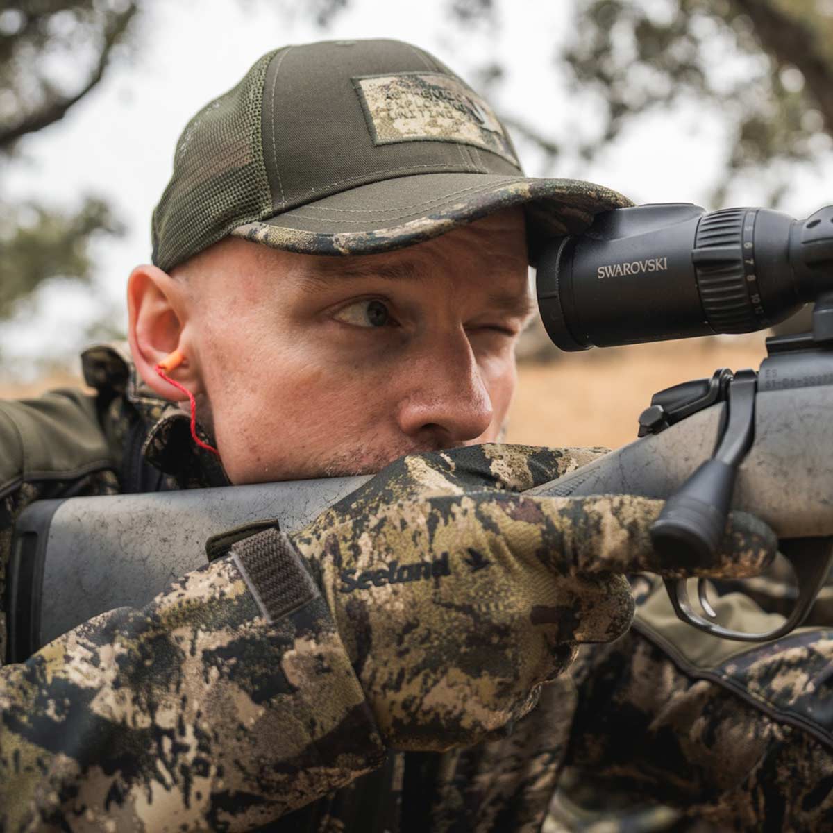 Seeland Grip Camo Gloves - On Model Seeland Grip Camo Gloves - On Model