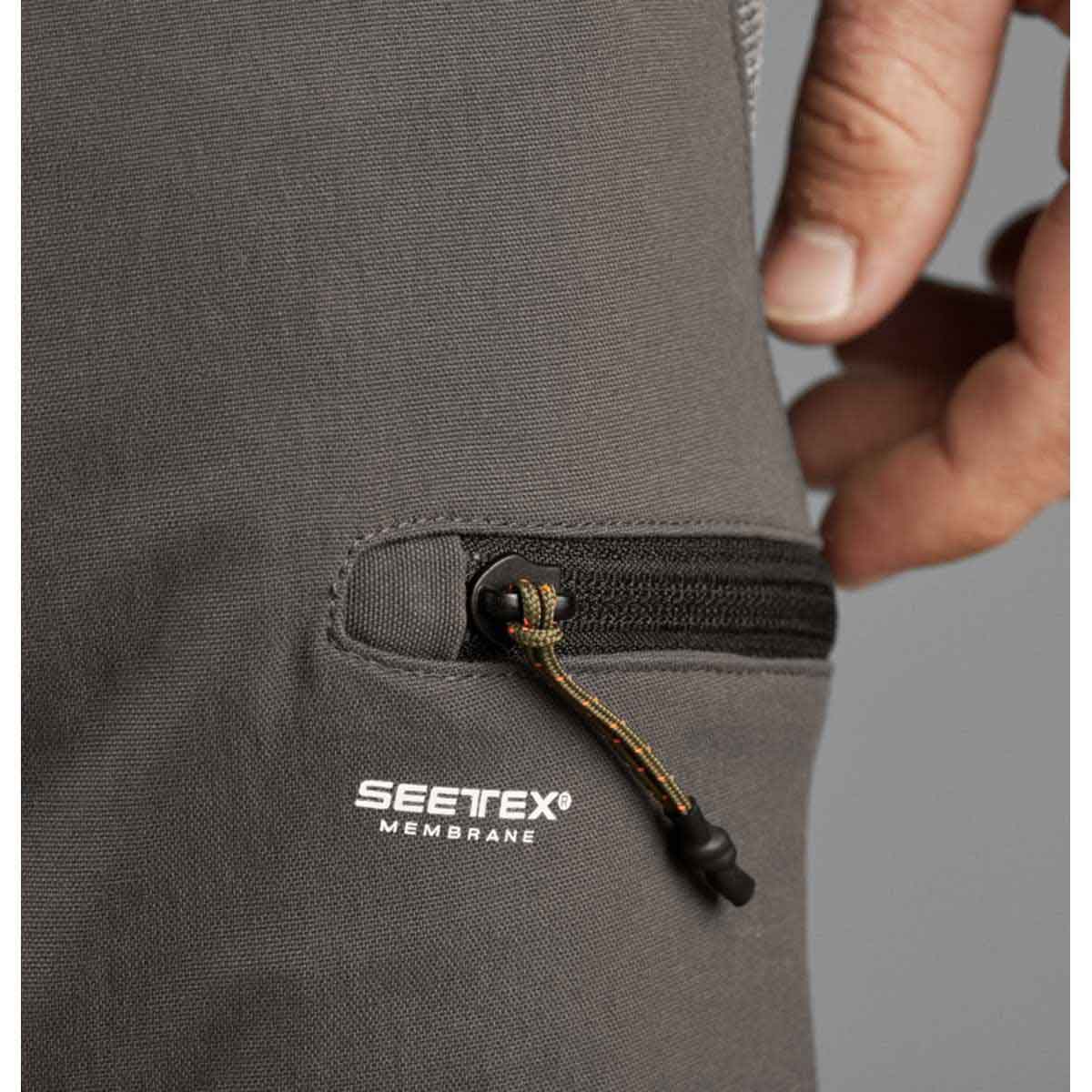 Seeland Outdoor Reinforced Trousers - raven pocket detail Seeland Outdoor Reinforced Trousers - raven pocket detail