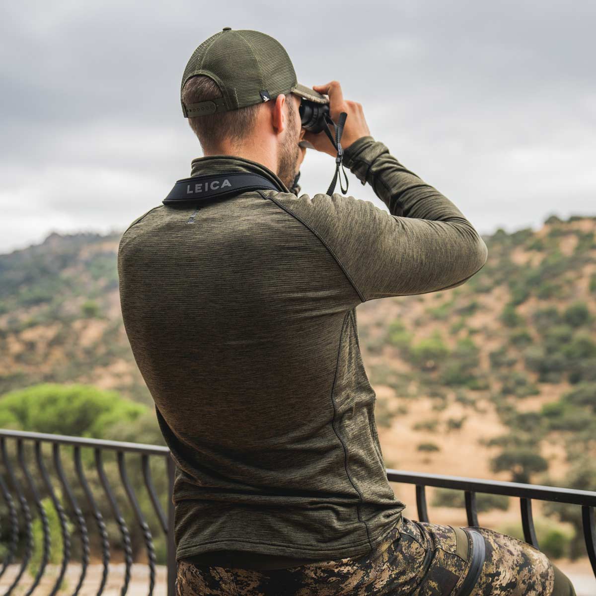 Seeland Peak Half Zip Fleece Top - On Model - Rear Seeland Peak Half Zip Fleece Top - On Model - Rear