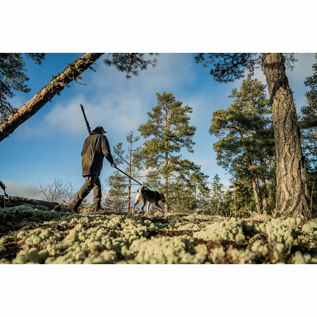 Seeland Chaser BGH Smock - Worn By Model - Rear Seeland Chaser BGH Smock - Worn By Model - Rear