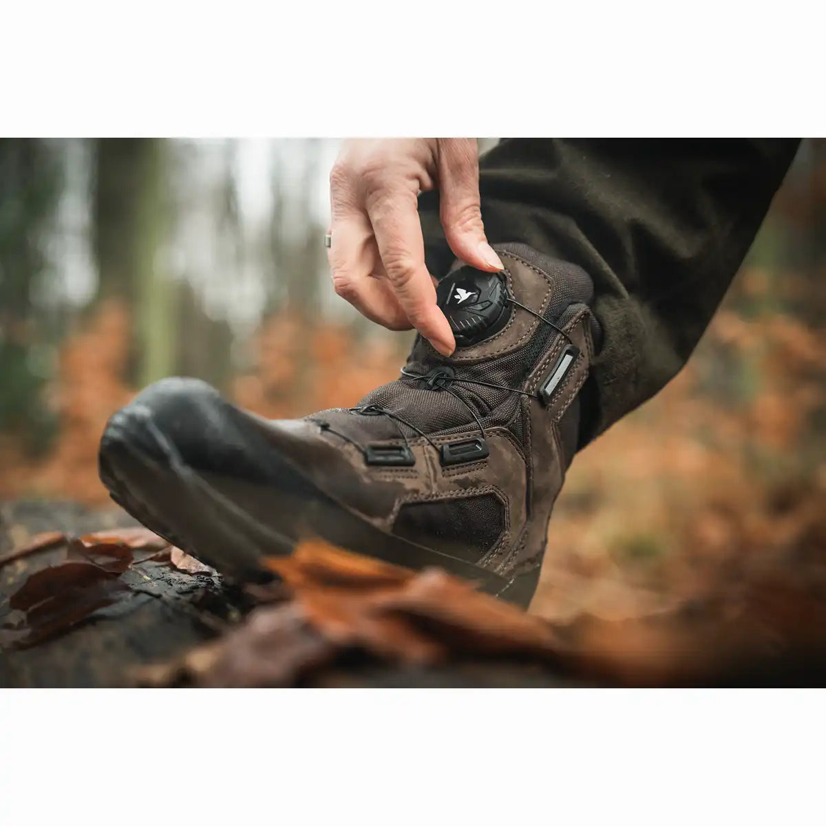 Seeland Enduro Dial Aya Women's Boot - Worn By Model - Dial Lace System Seeland Enduro Dial Aya Women's Boot - Worn By Model - Dial Lace System