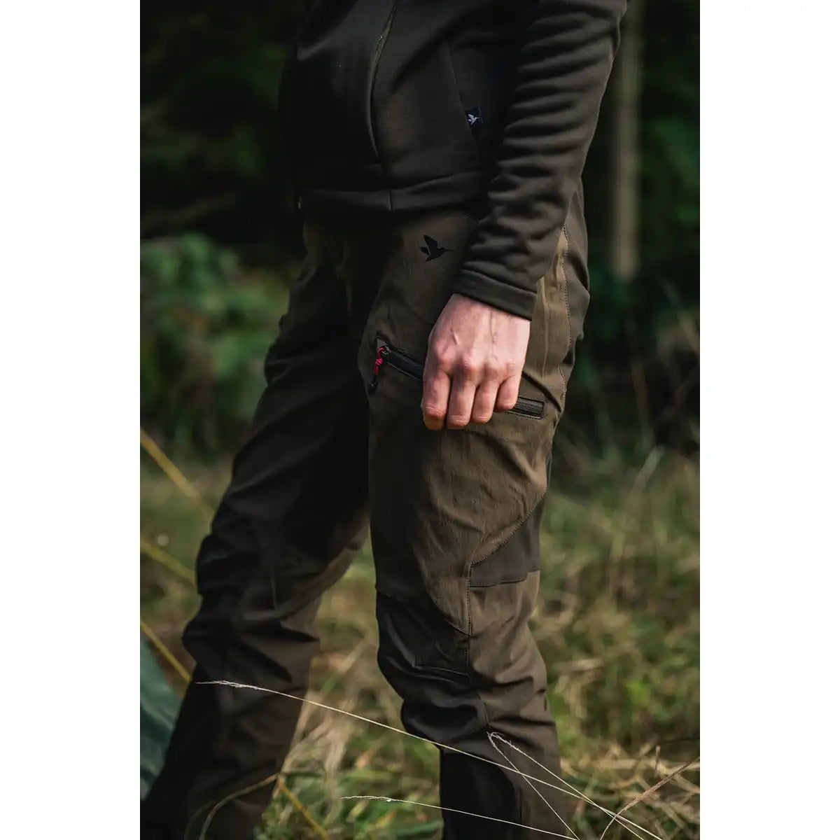 Seeland Women's Larch Stretch Trousers - Pine Green/Chocolate Torte - on model side Seeland Women's Larch Stretch Trousers - Pine Green/Chocolate Torte - on model side