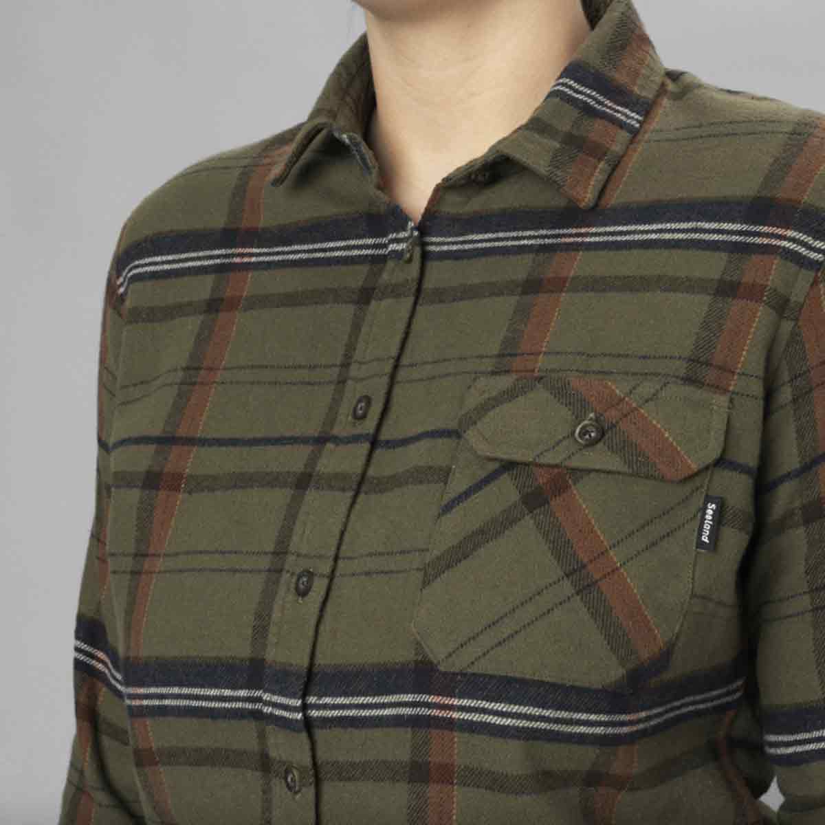 Seeland Skye Flannel Women's Shirt - green on model Seeland Skye Flannel Women's Shirt - green on model