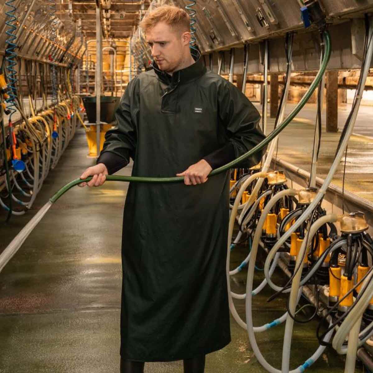 Swampmaster No-Sweat Stormgear Waterproof Dairy Gown Swampmaster No-Sweat Stormgear Waterproof Dairy Gown