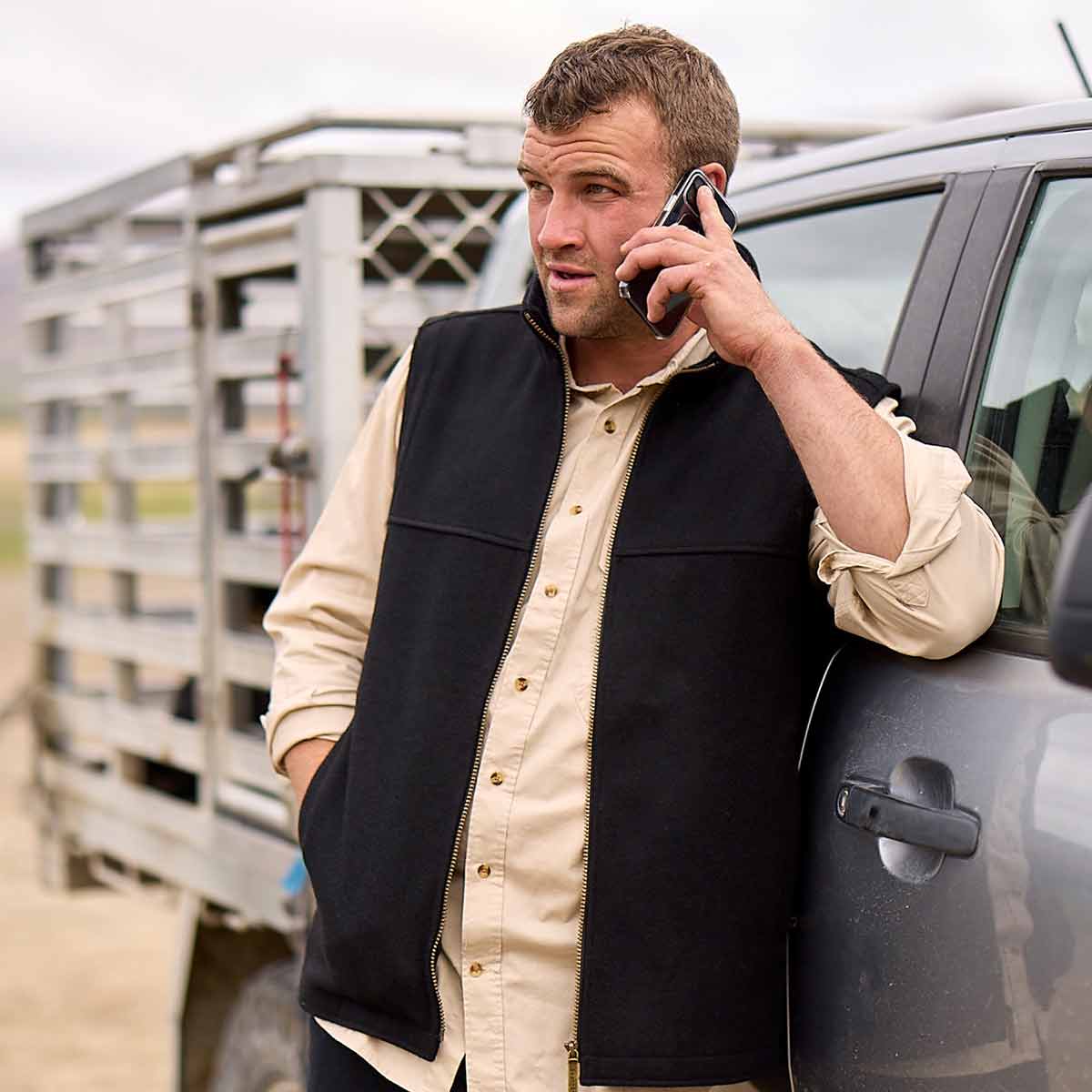 Swanndri Byron Work Shirt - Bone - Model Swanndri Byron Work Shirt - Bone - Model