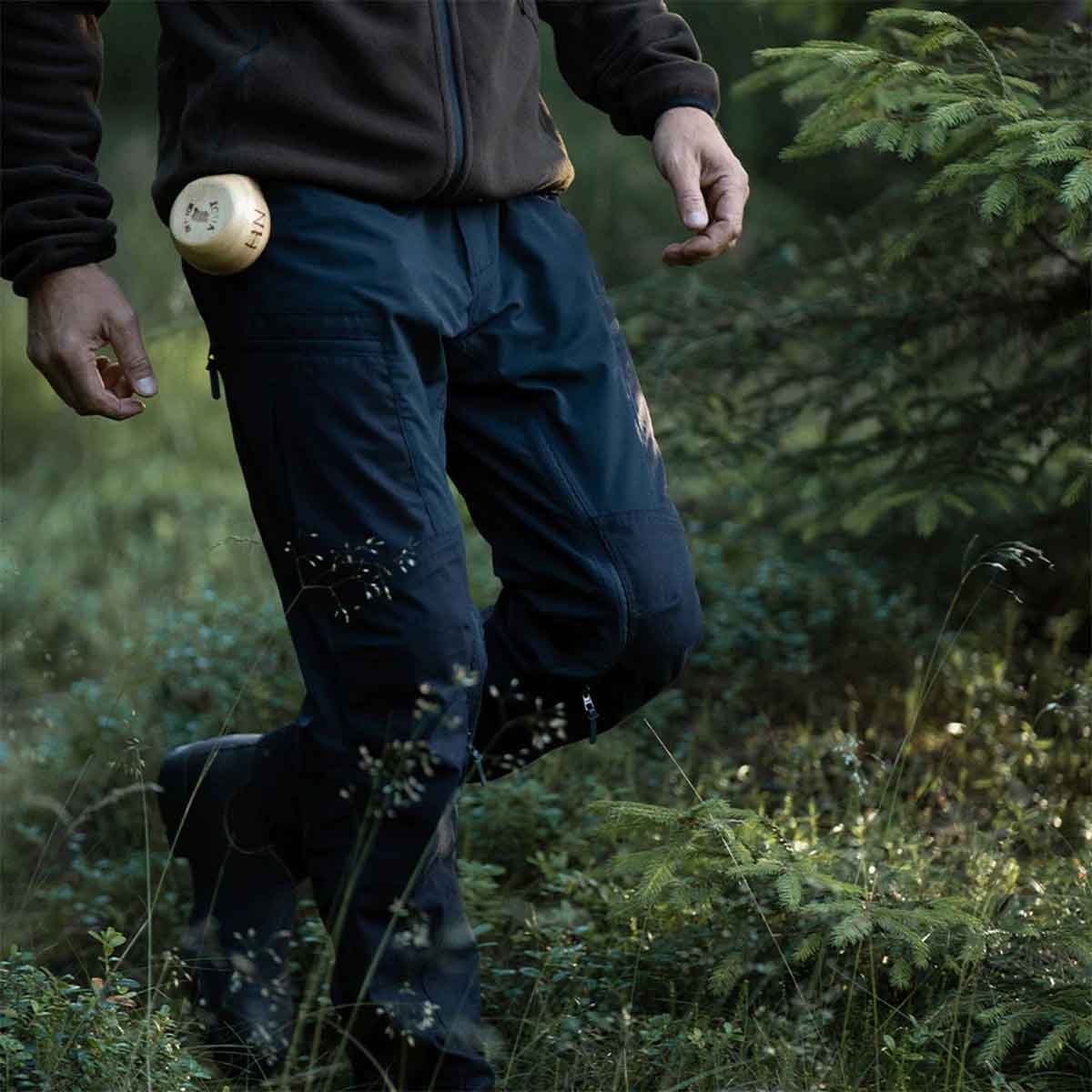 Northern Hunting Trond Pro Outdoor Trousers - Black - Model Northern Hunting Trond Pro Outdoor Trousers - Black - Model