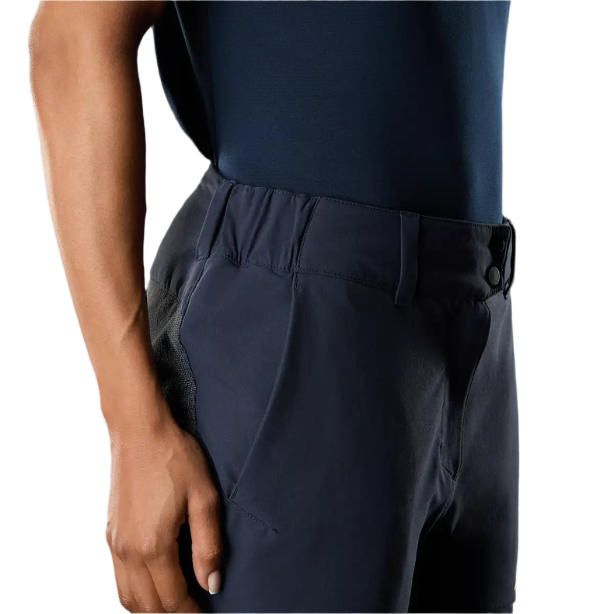 Musto Women's Evo Performance Stretch Shorts- navy- waistband detail Musto Women's Evo Performance Stretch Shorts- navy- waistband detail