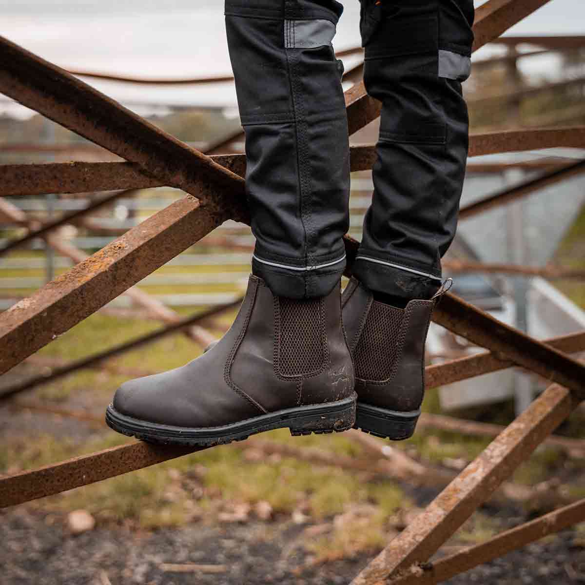 Xpert Heritage Wrangler Junior Dealer Rustic Brown Xpert Heritage Wrangler Junior Dealer Rustic Brown