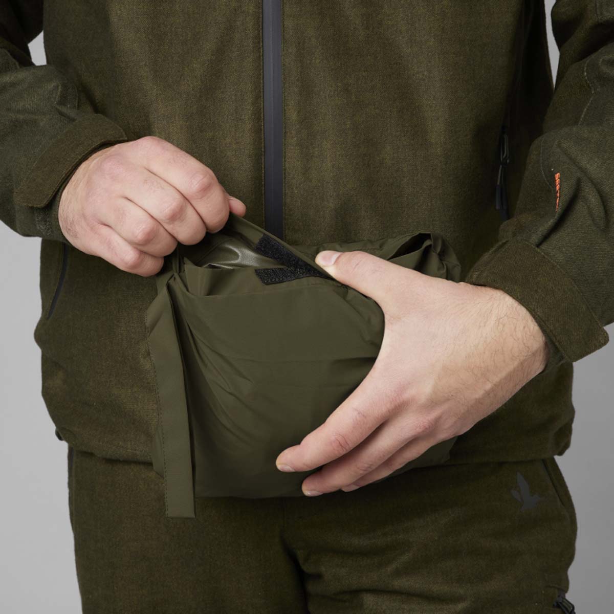 Seeland Taxus Rain Poncho - packable pouch Seeland Taxus Rain Poncho - packable pouch