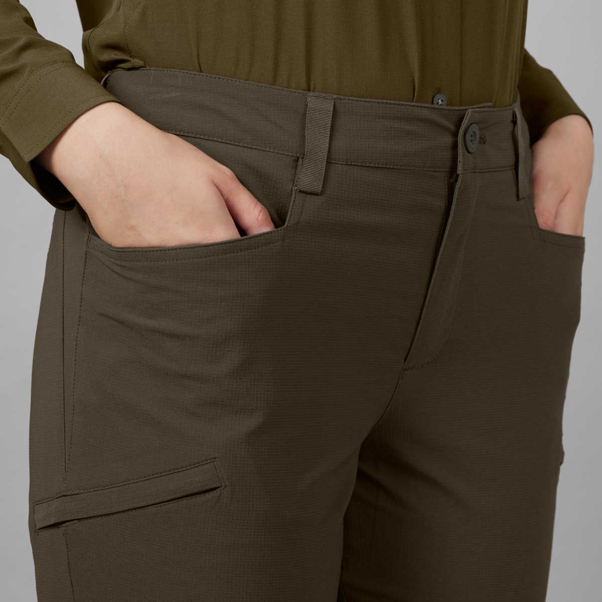 Harkila Women's Trail Trousers - Front Pocket Detail Harkila Women's Trail Trousers - Front Pocket Detail