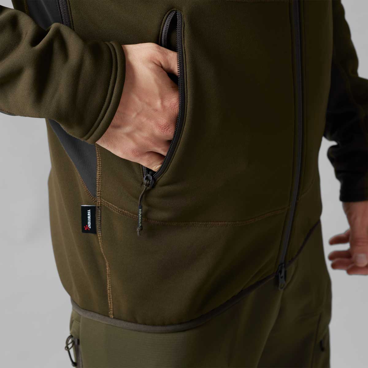 Harkila Deer Stalker Fleece Hoodie - Pocket Detail Harkila Deer Stalker Fleece Hoodie - Pocket Detail