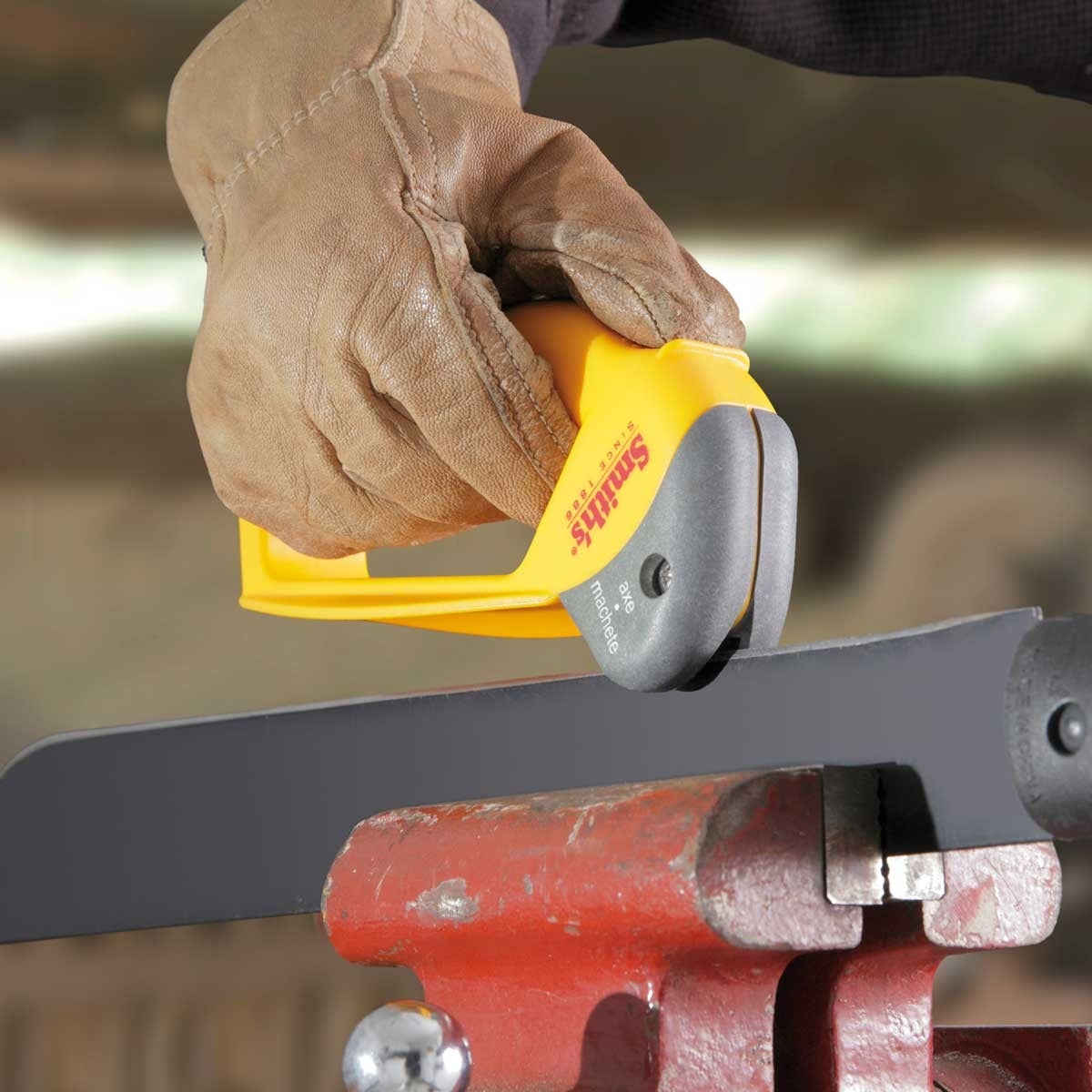 Smith's Axe & Machete Sharpener Smith's Axe & Machete Sharpener