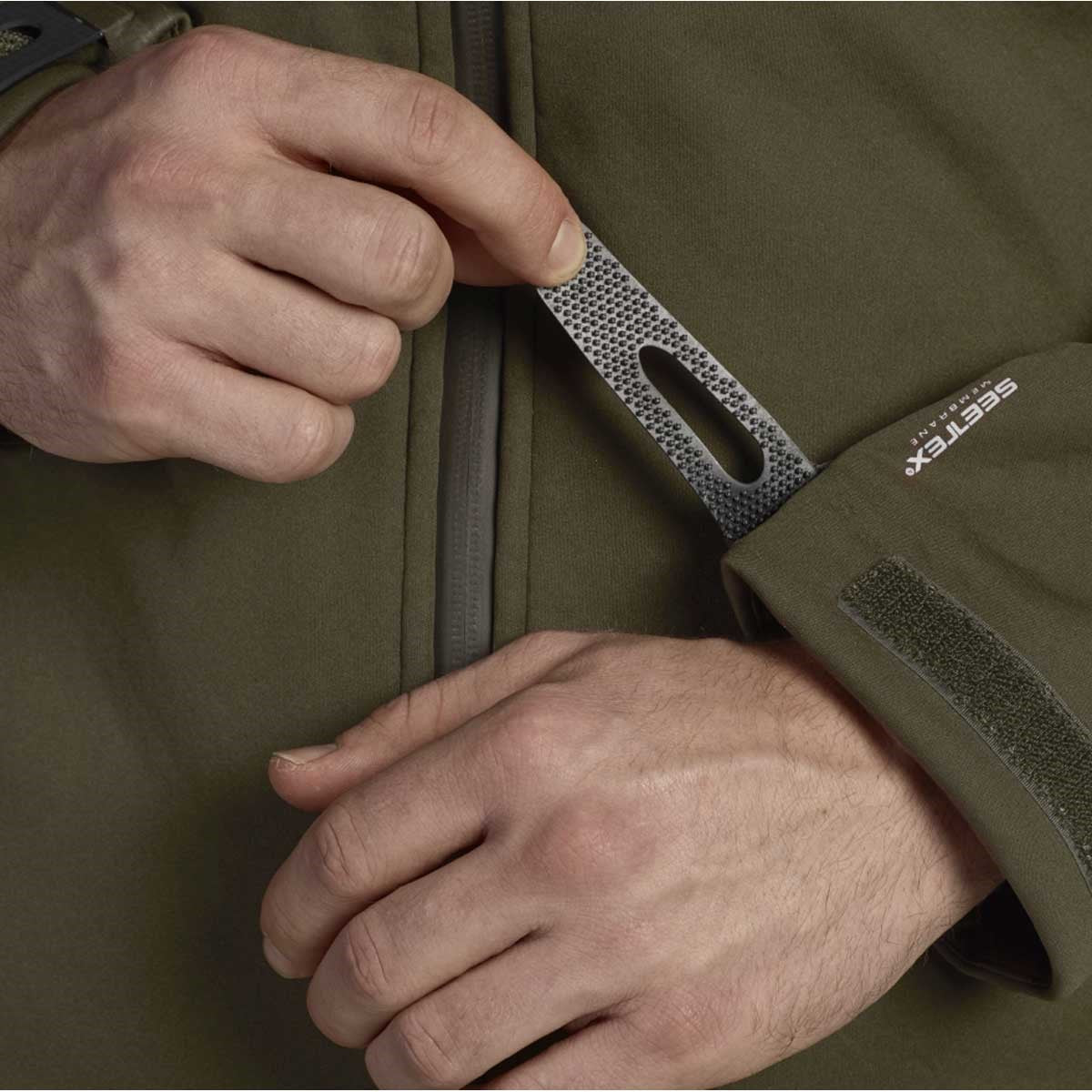 Seeland Hawker Advance Jacket - adjustable Velcro cuffs Seeland Hawker Advance Jacket - adjustable Velcro cuffs
