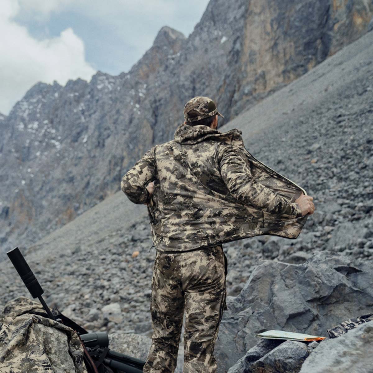 Mountain Hunter Expedition Fleece Hoodie - On Model Mountain Hunter Expedition Fleece Hoodie - On Model