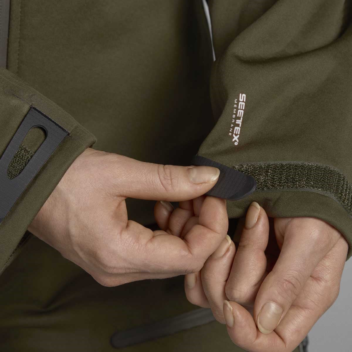 Seeland Hawker Advance Women's Jacket - adjustable Velcro cuffs Seeland Hawker Advance Women's Jacket - adjustable Velcro cuffs