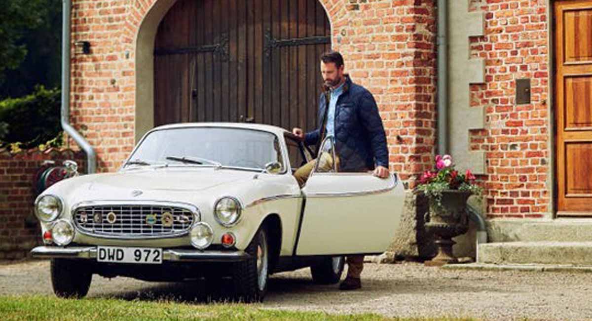 Explore our men's summer country clothing guide with breathable shirts, polo shirts, deck shoes, gilets, shorts & sandals perfect for summer style.