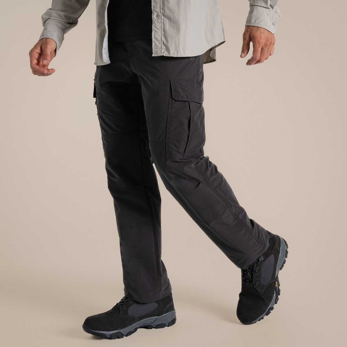 Craghoppers NosiLife Cargo Trouser III - Black Pepper