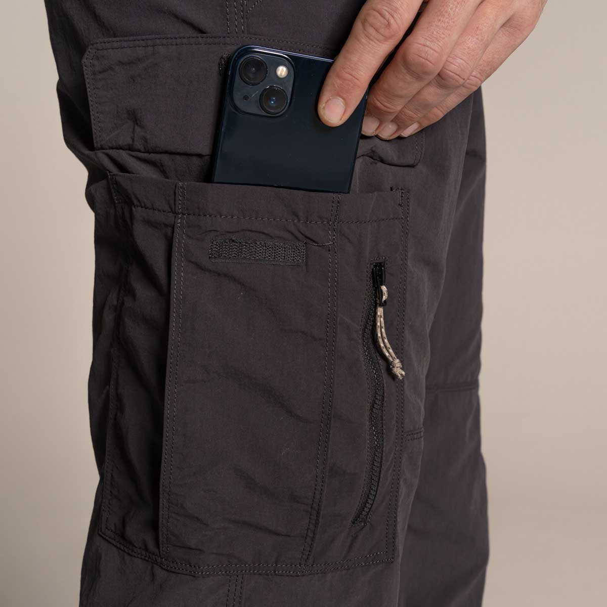 Craghoppers NosiLife Cargo Trouser III - Black Pepper - Phone Pocket