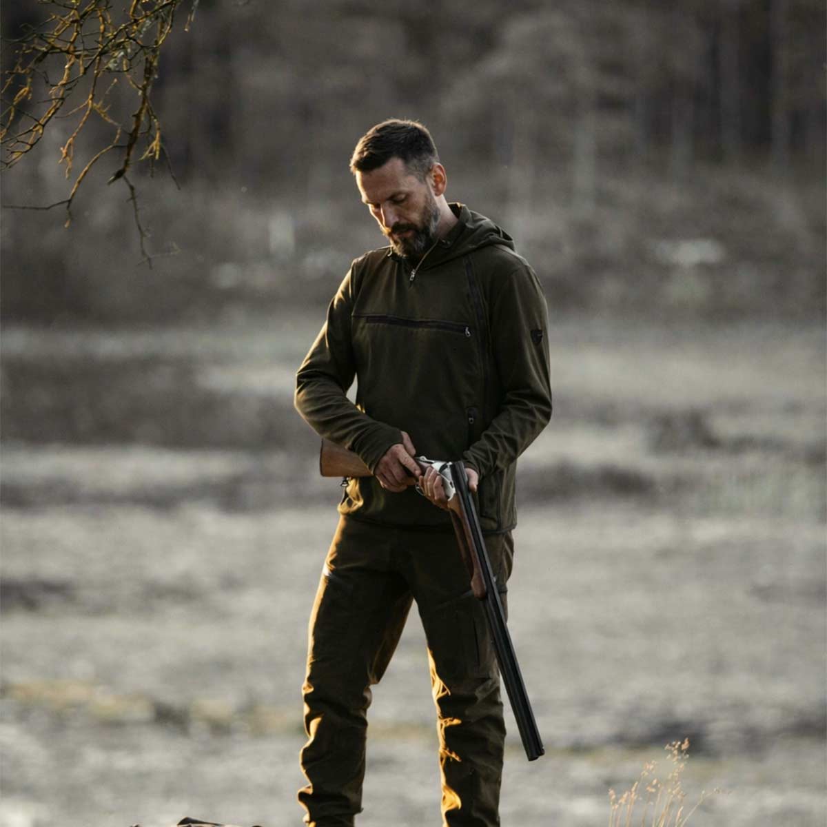 Northern Hunting Hagni Shell Jacket - Model