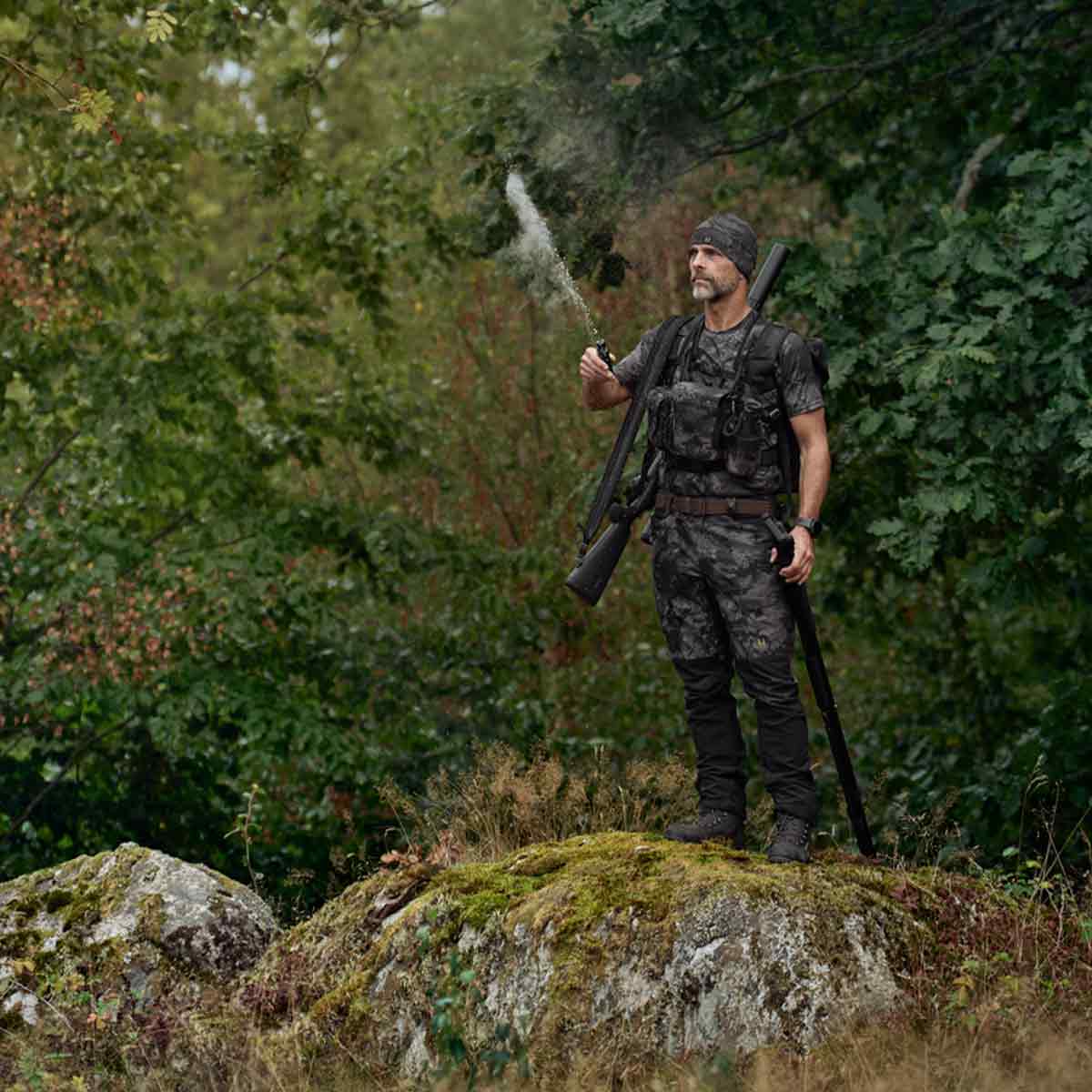 Harkila Noctyx Camo S/S T-Shirt - Model