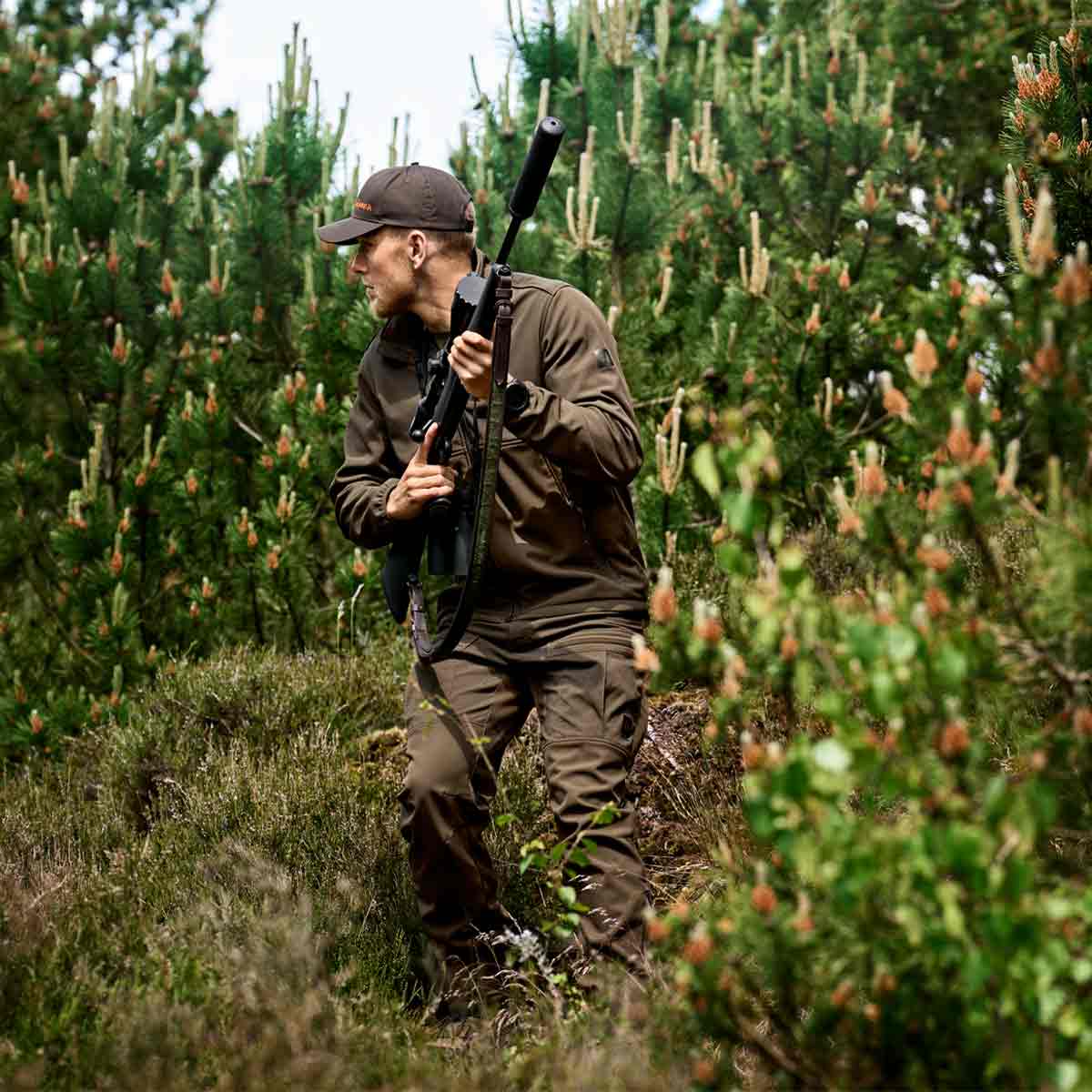 Harkila Scandinavian Softshell Jacket - Model