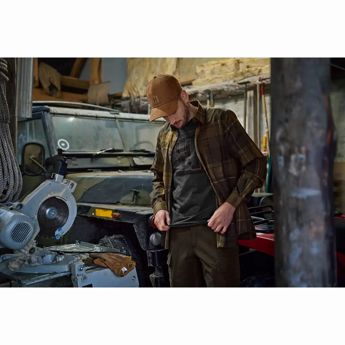 Harkila Akse Long Sleeved Shirt - Will Green - Worn by Model