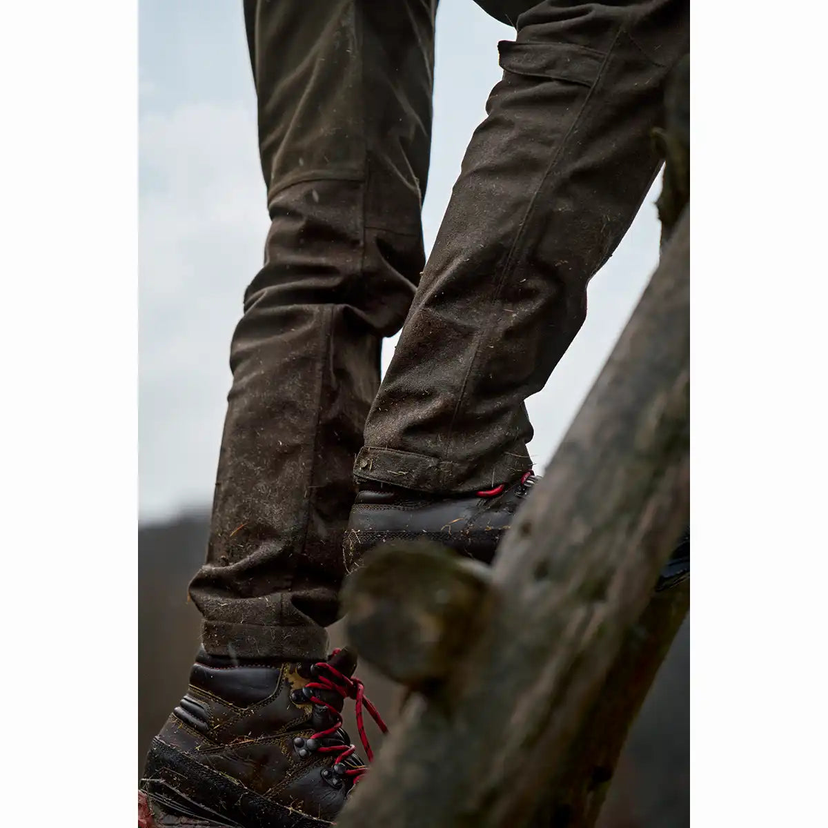 Harkila Aspire Women's HWS Trousers - Ankle Close Up