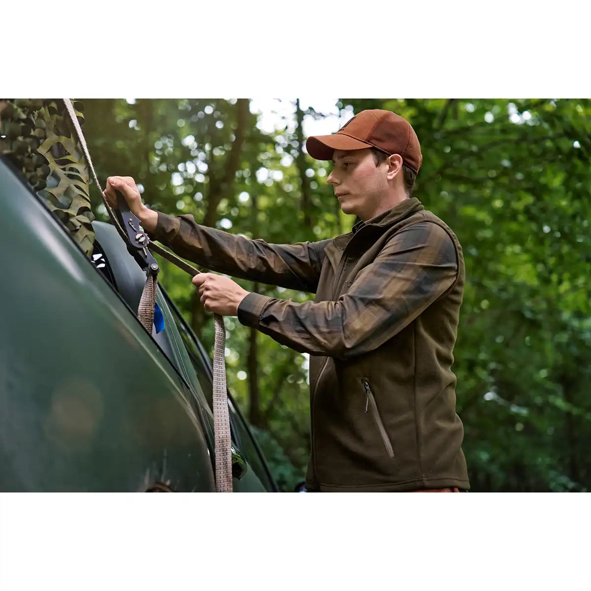 Härkila Fjell Fleece Waistcoat - Worn by Model - Side