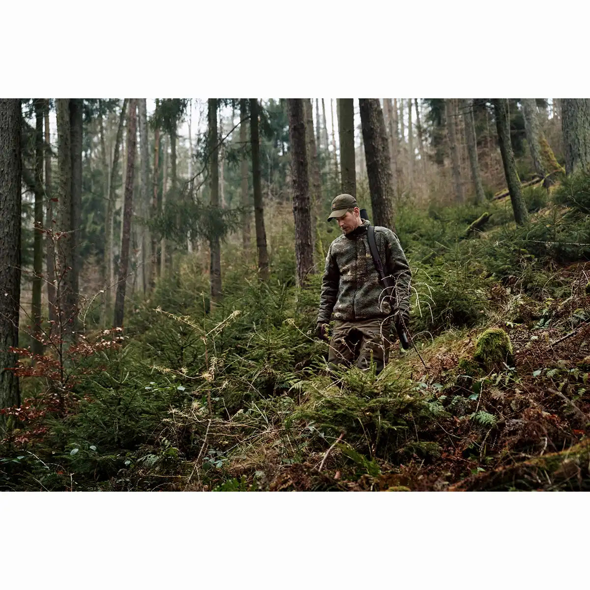 Harkila Tyst Camp Insulated Jacket - Worn by Model