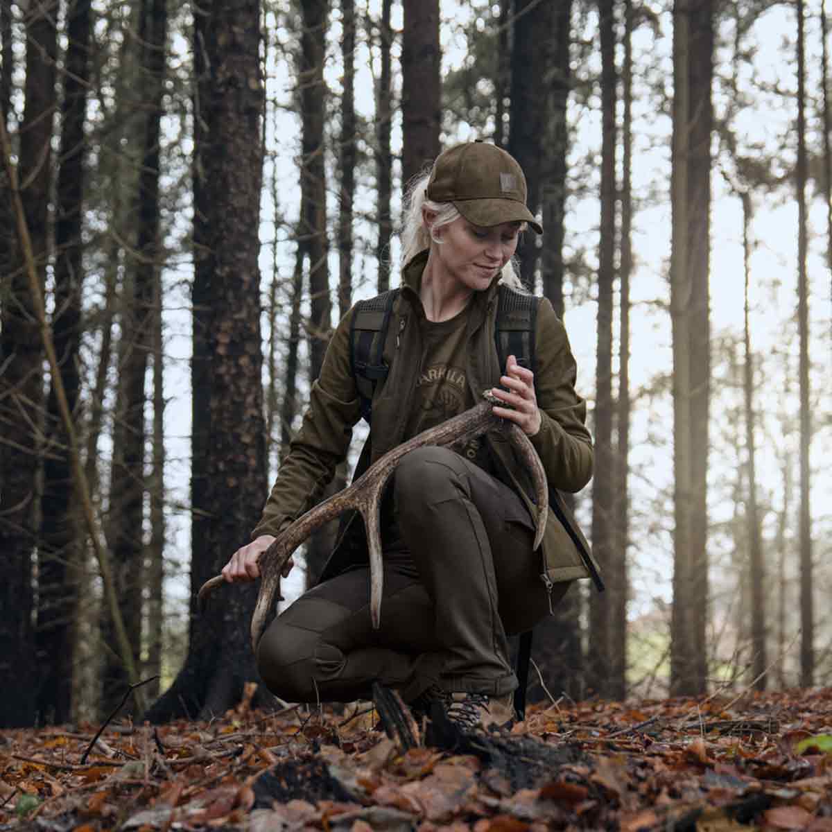 Harkila Scandinavian Women's Trousers - Shadow Brown/Deep Brown - Lifestyle