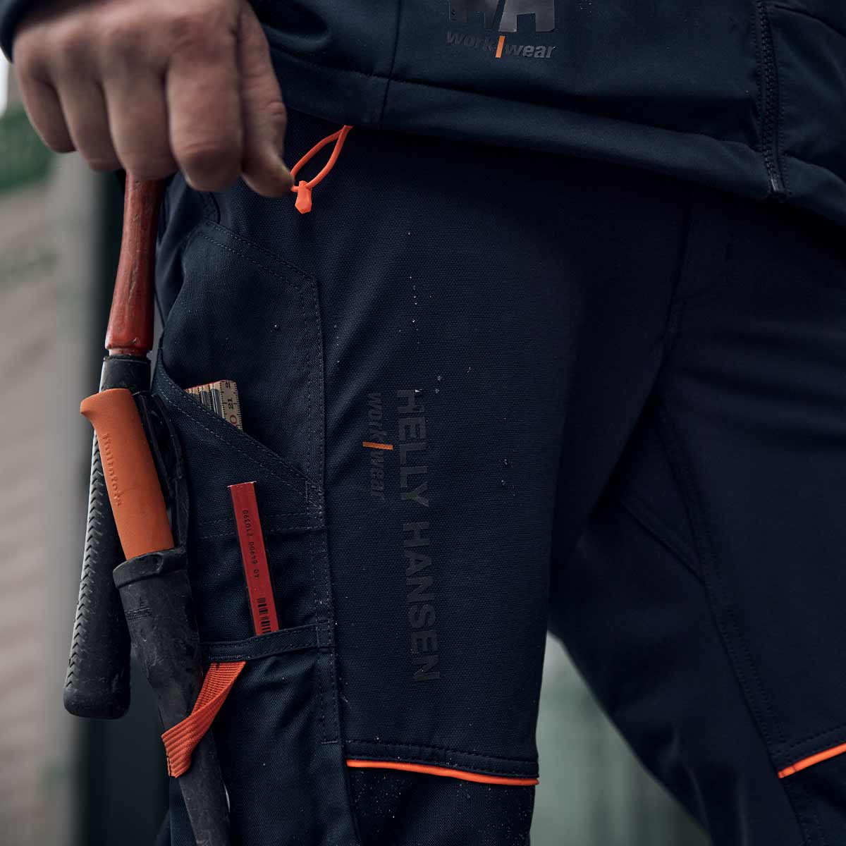 Helly Hansen Chelsea Evolution 2.0 HH Connect™  Pant - Navy - Model