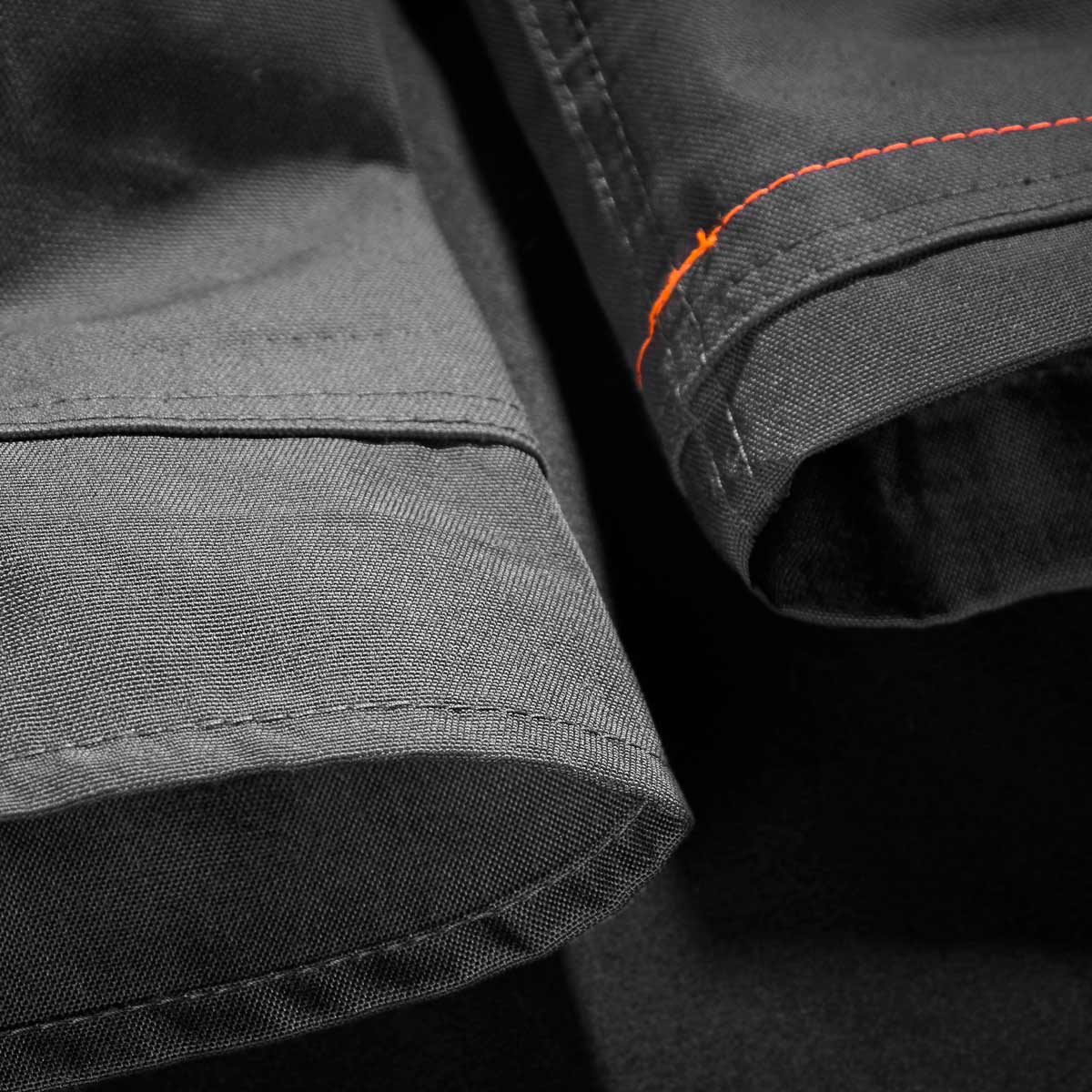 Helly-Hansen-Chelsea-Evolution-Service-Pants Hem detail