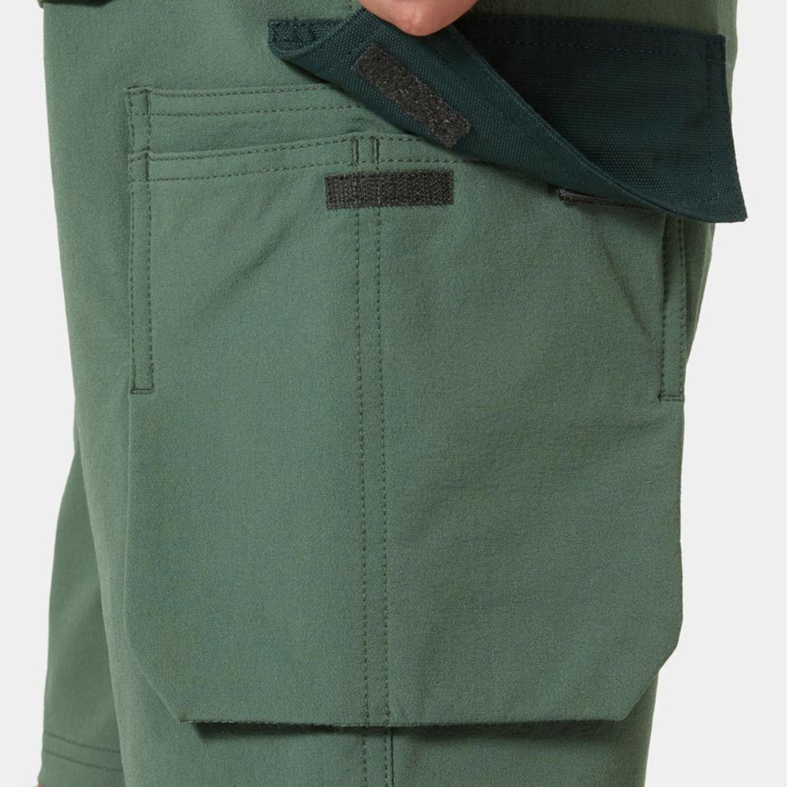 Helly Hansen Oxford 4X Cargo Shorts - Ride Side Pocket Detail