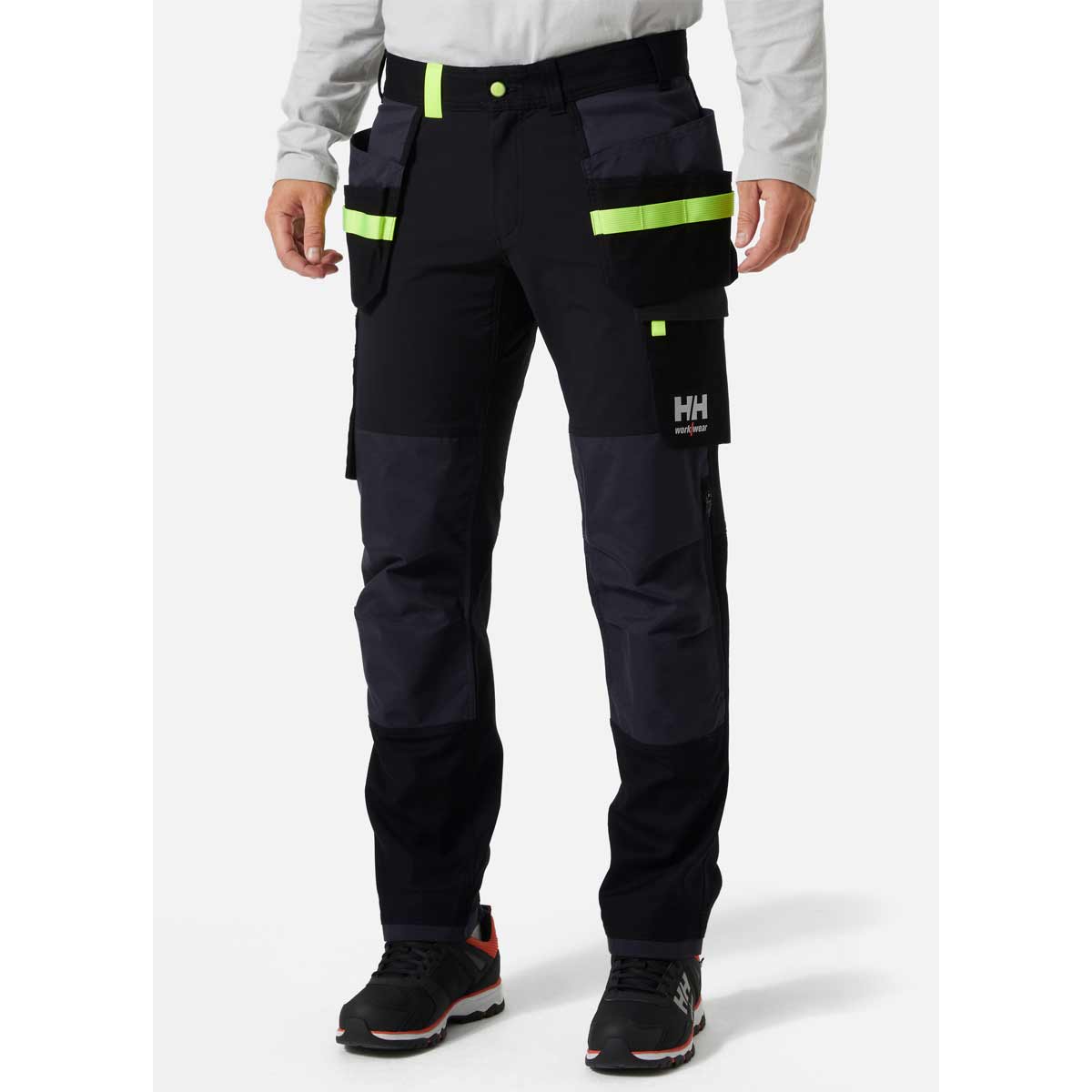     Helly-Hansen-Oxford-4X-Construction-Pant-Black-Ebony-Lifestyle