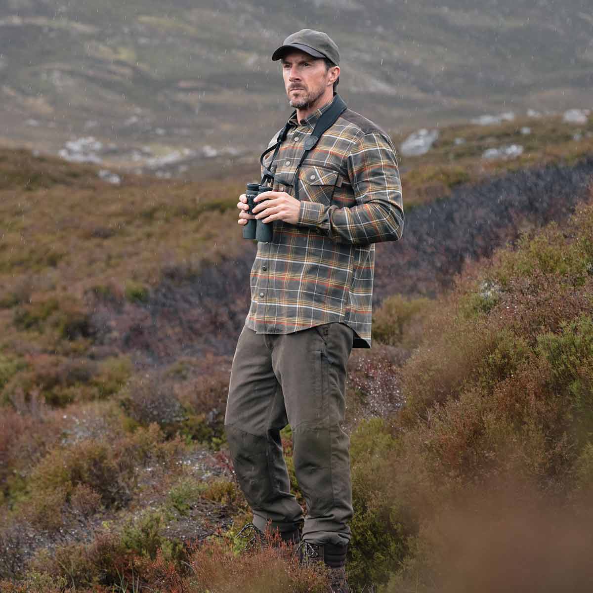 Hoggs of Fife Glenmore Hunting Shirt - On Model