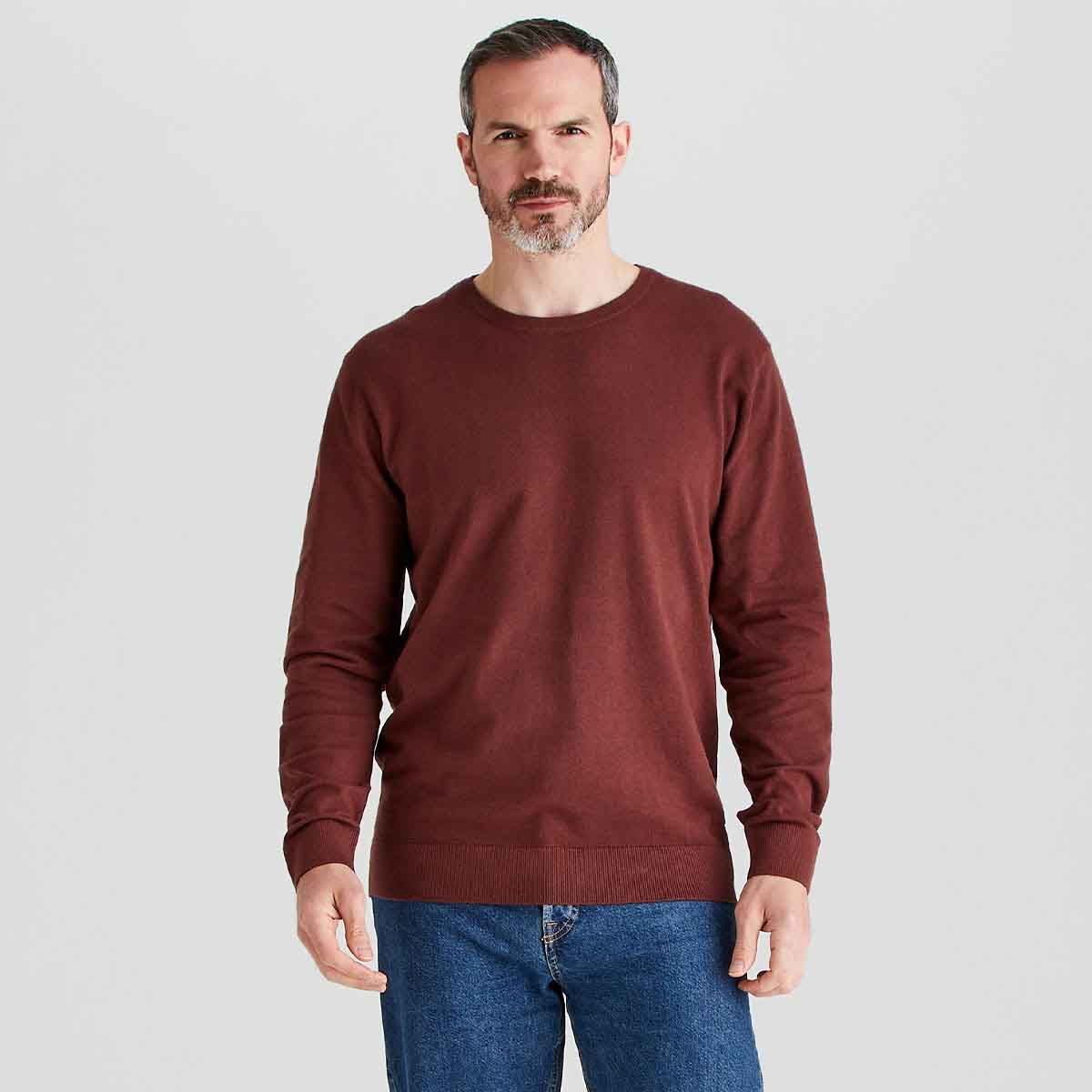 Ridgeline Men's Hartland Crew Neck Jumper - Oxblood - On Model